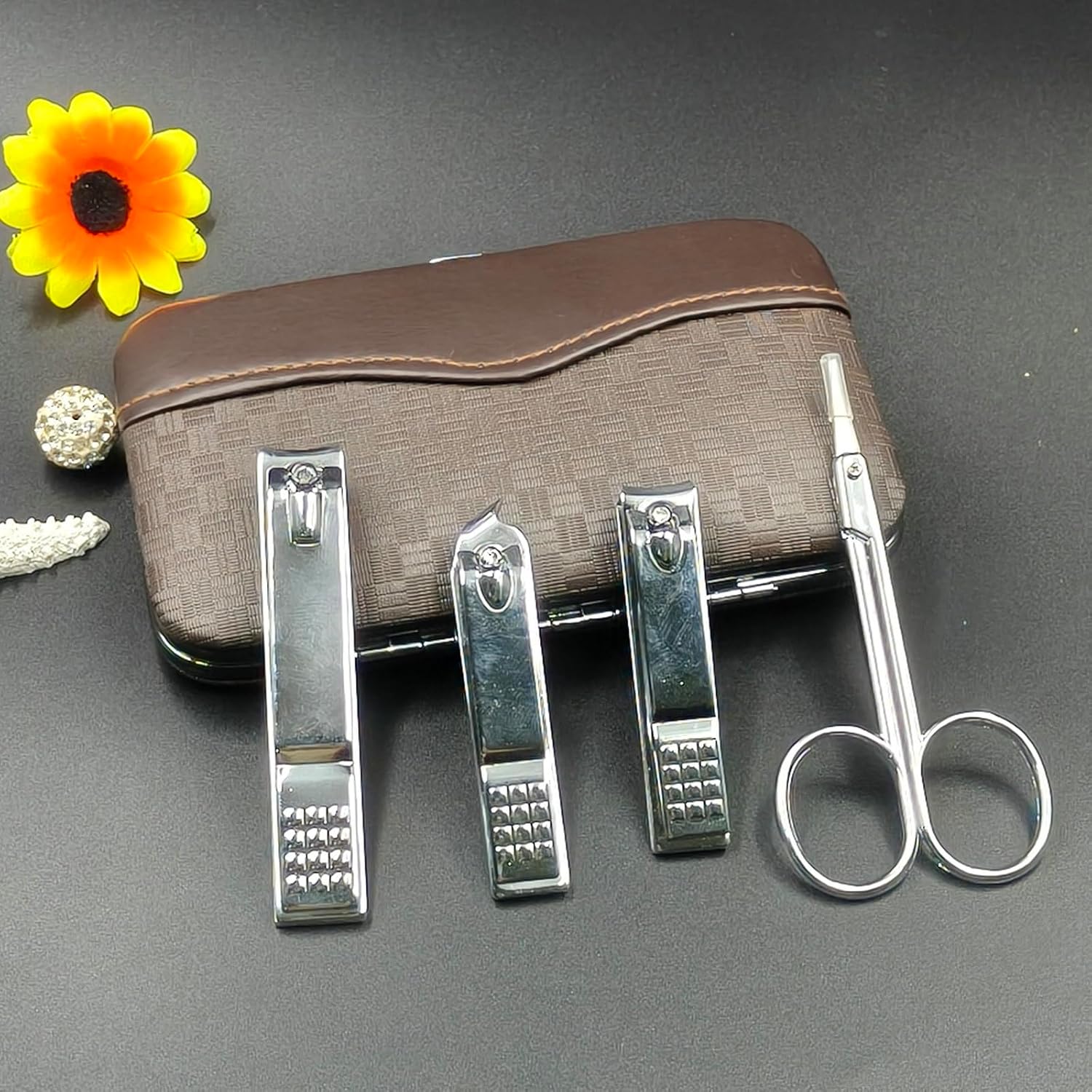 Manicure Set for Men and Women - đánh giá và giá Mens Grooming Kit Case
